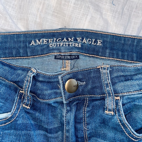 Size 6 American Eagle super stretch skinny jean - Picture 2 of 6